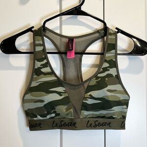 La Senza Camo Green Sports Bra - Size S - FREE SHIPPING on Bundles $85+